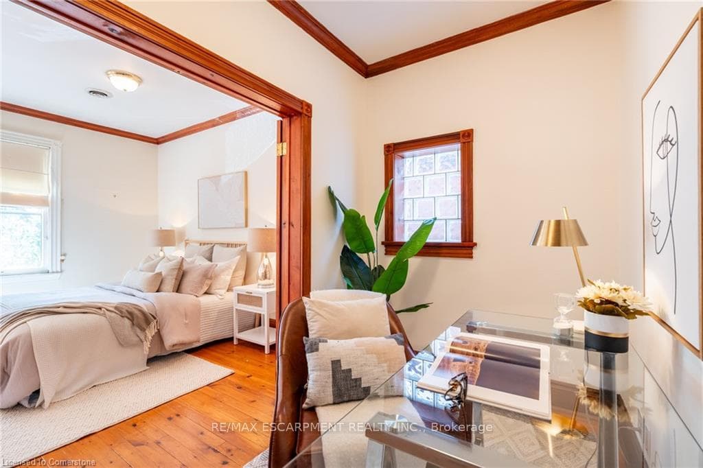 24 Bruce Street photo 17