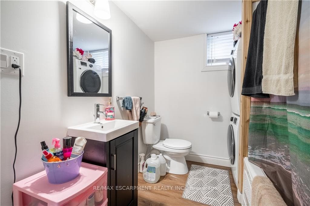 301 Wallace Avenue photo 22