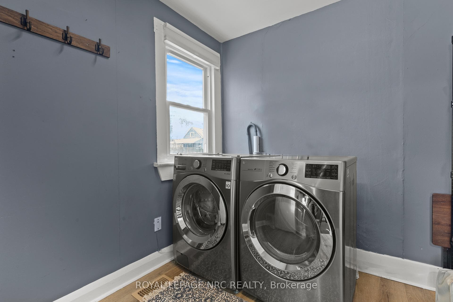 783 Steele Street photo 18