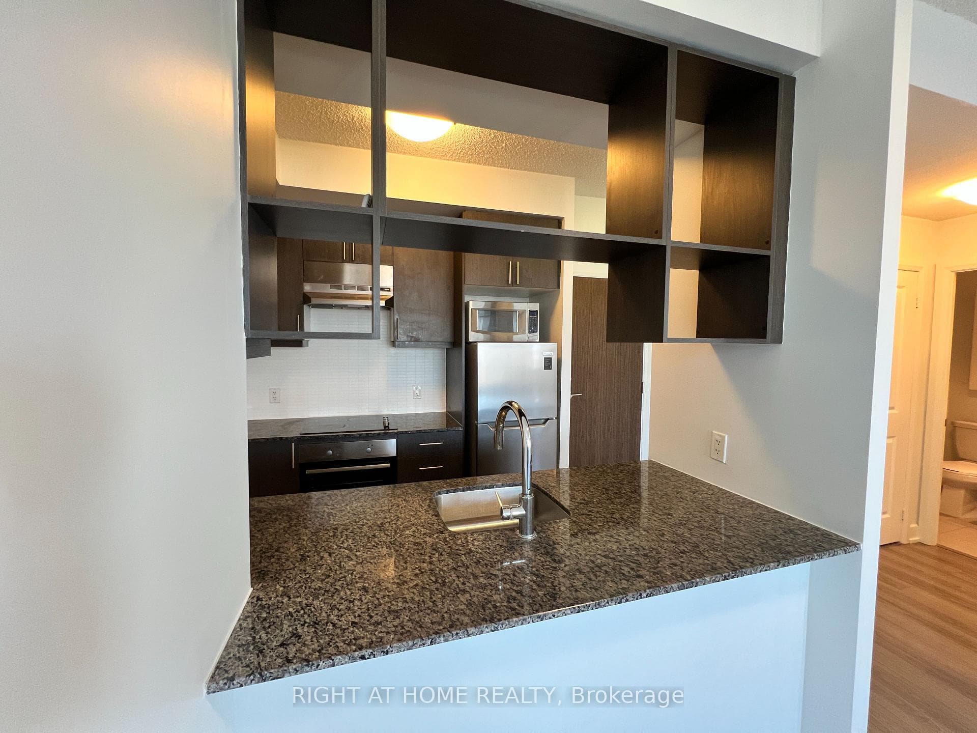 2 Eva Road Unit 2726 photo 8