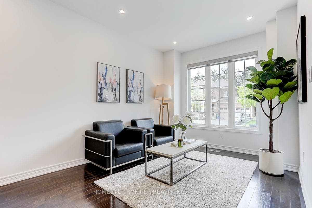 104 Maria Road photo 12