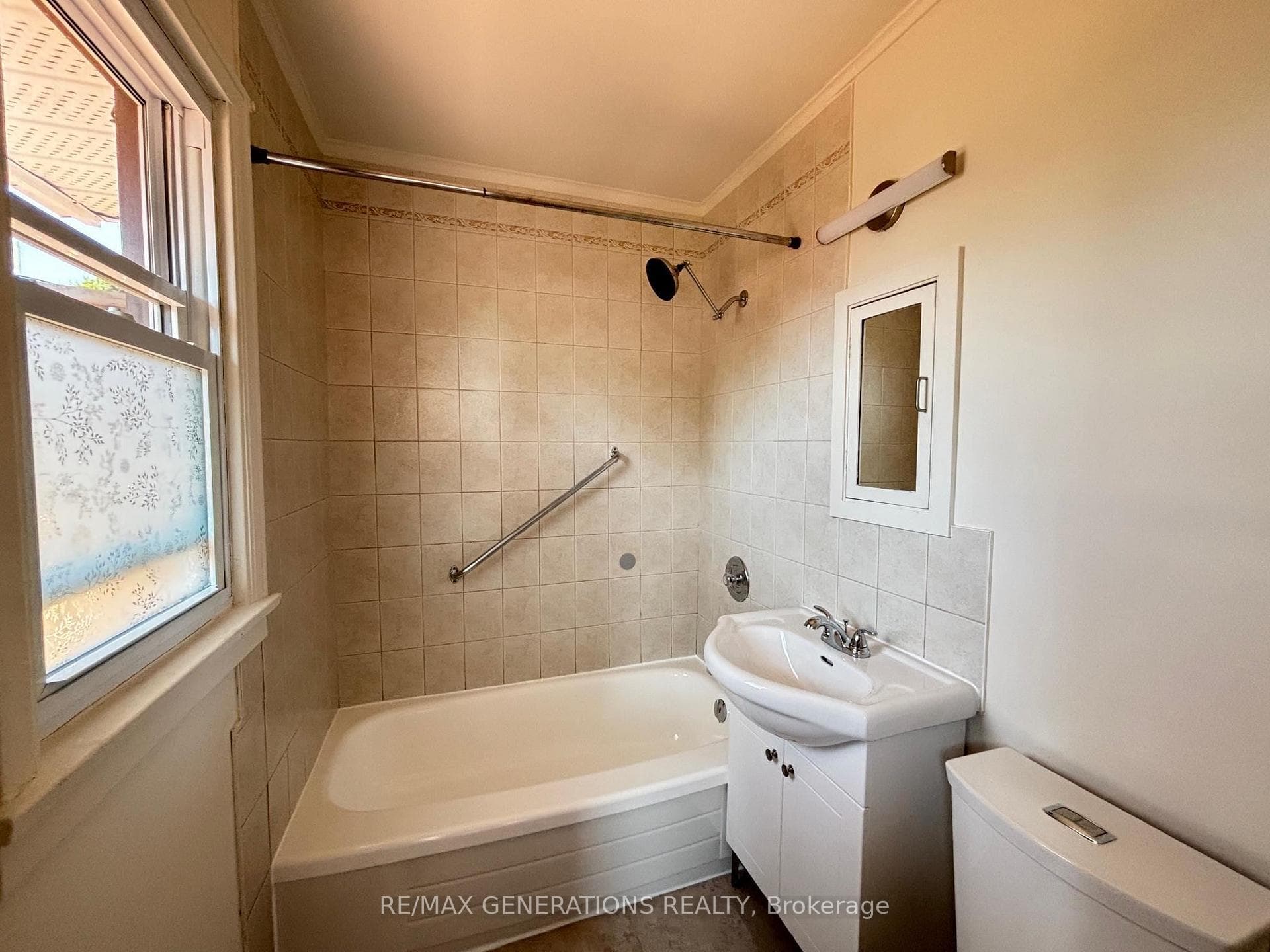 79 Gresley Court photo 9