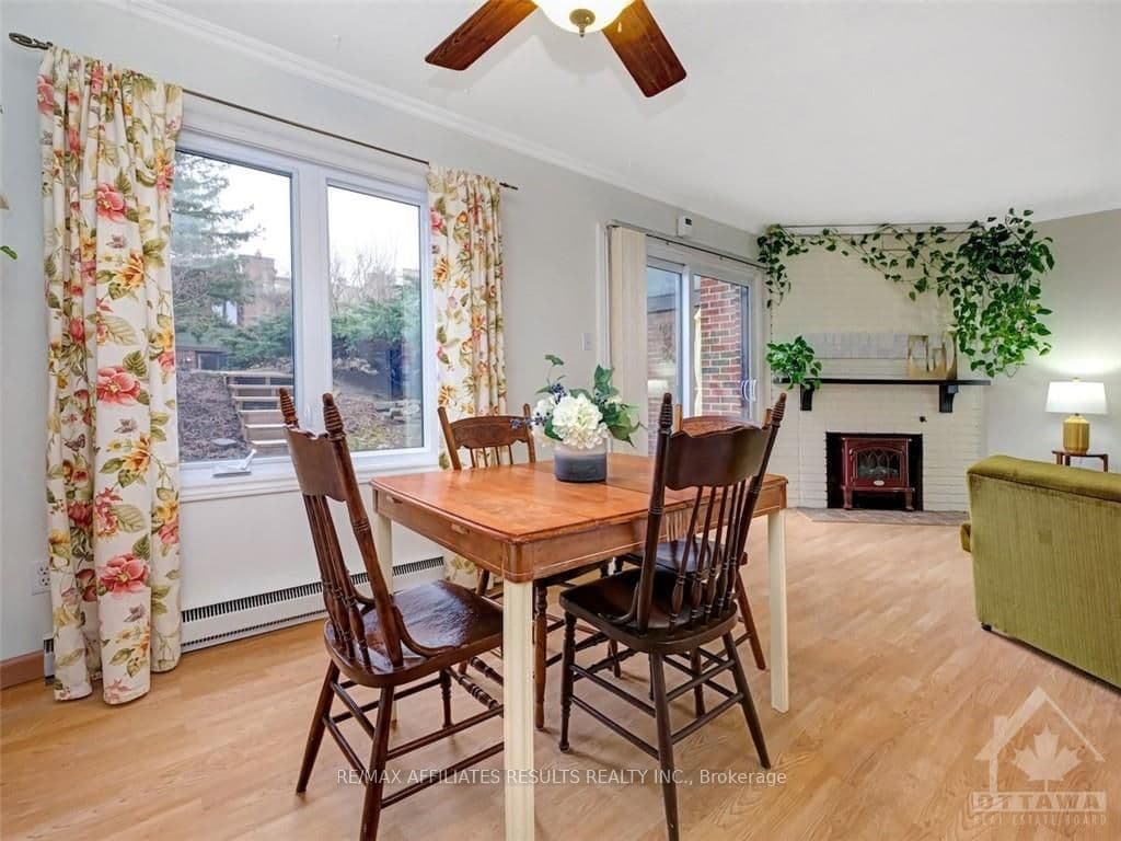 4 SELYE Crescent photo 10