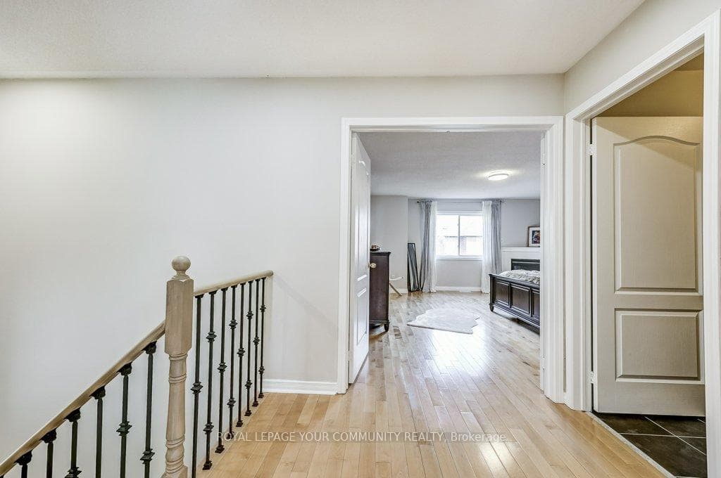156 Flagstone Way photo 35