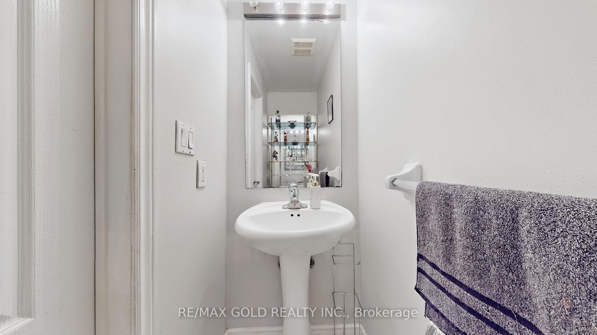 64 Prue Court photo 11