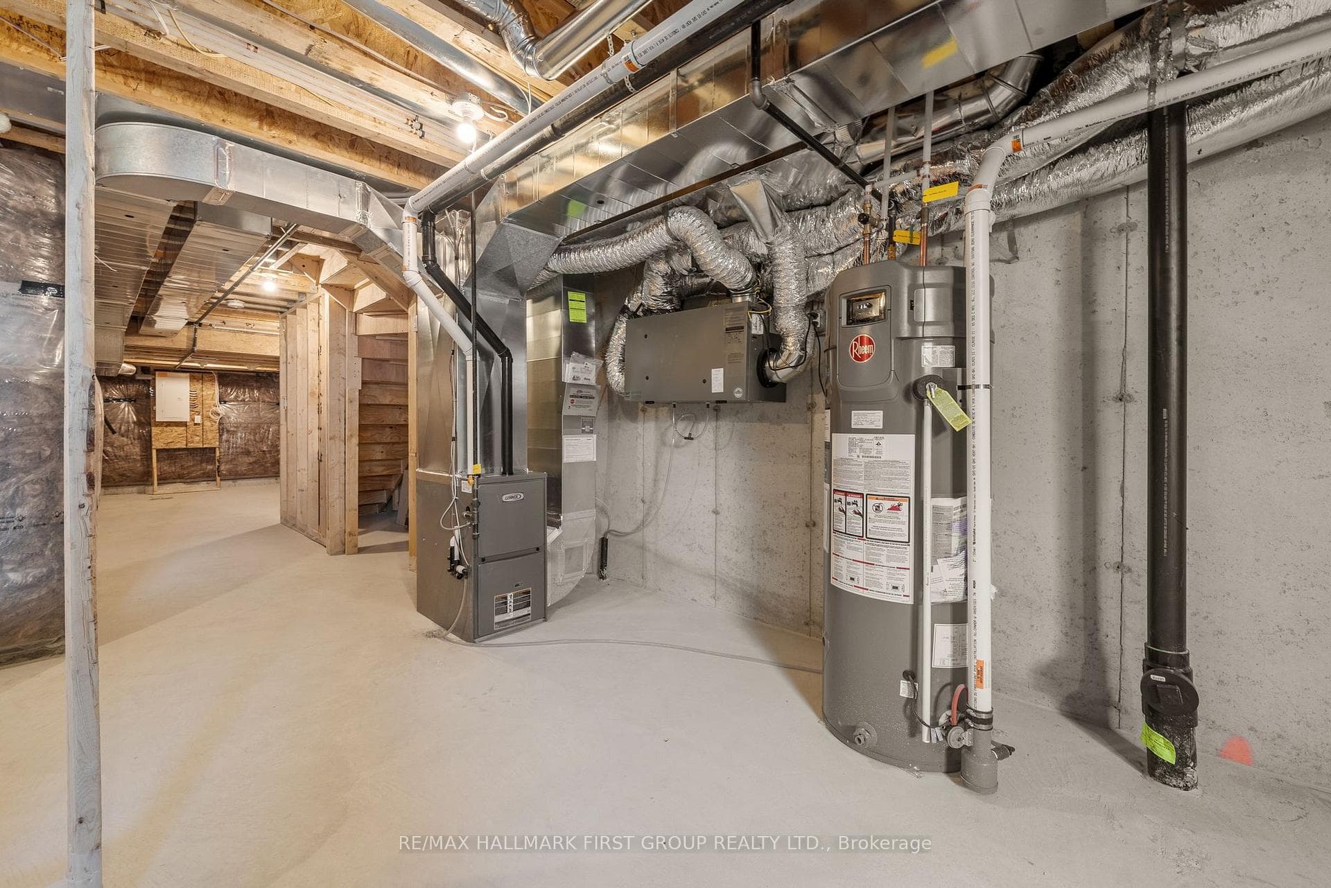 525 Worden Street photo 37