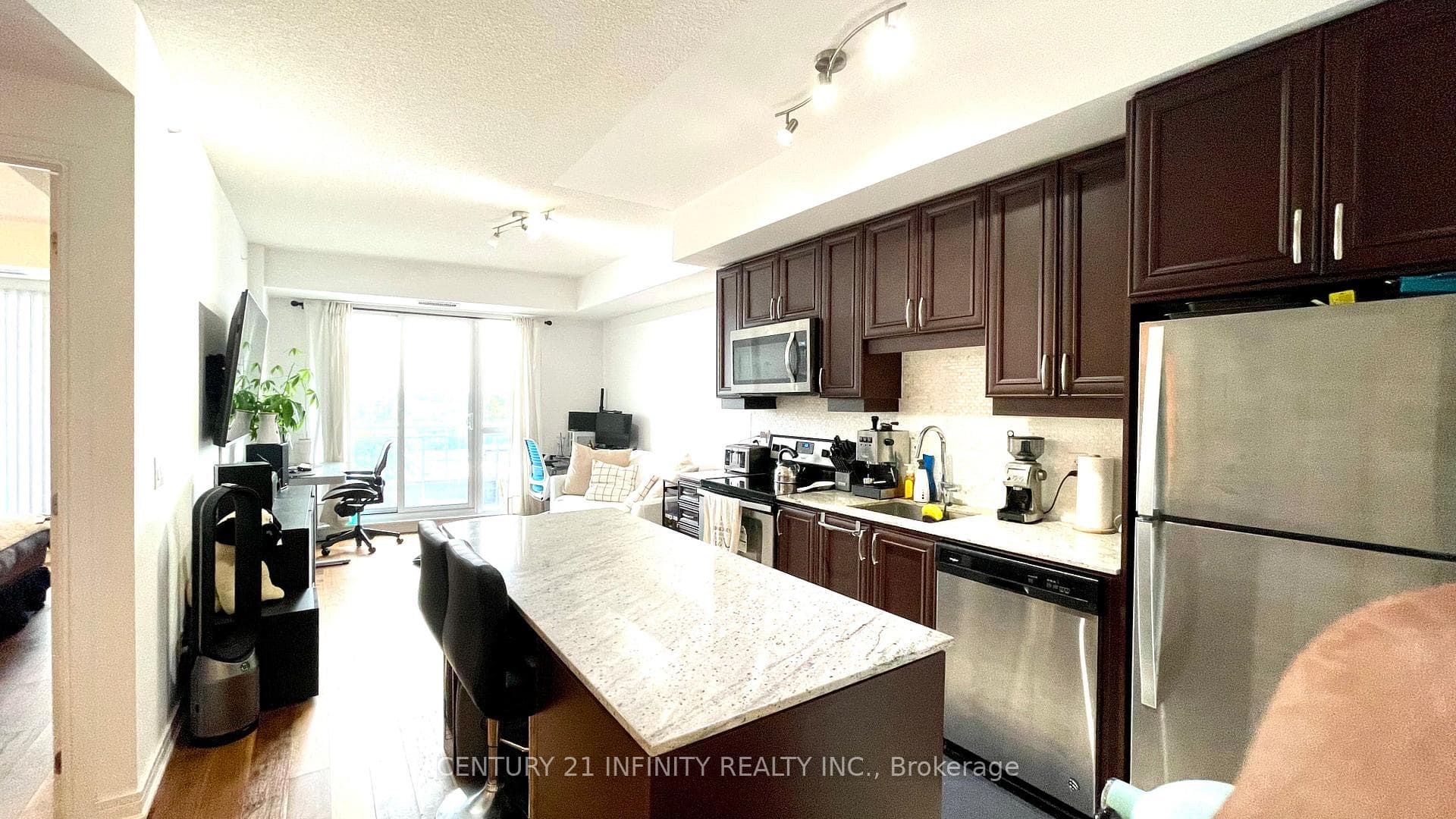 9191 Yonge Street Unit 406 photo 8