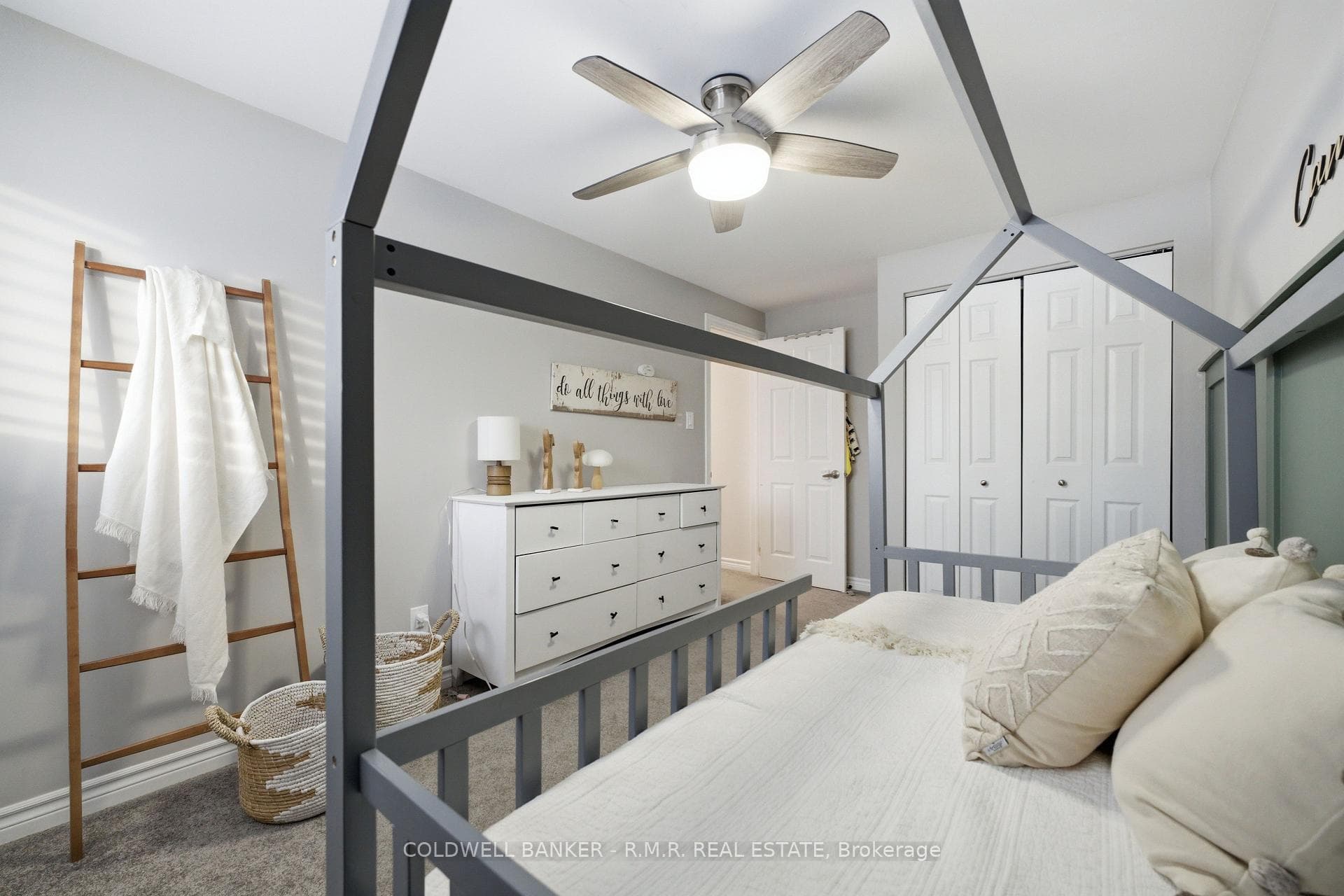 425 Bay Street photo 22