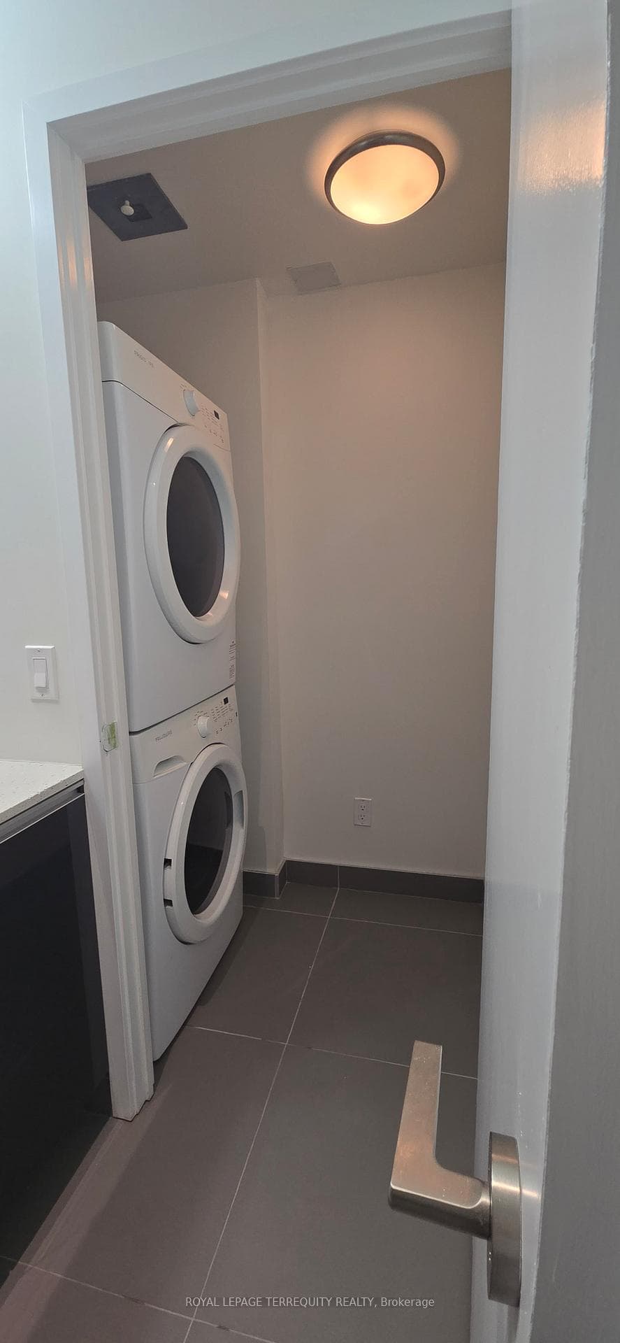 20 Gladstone Avenue Unit 502 photo 27