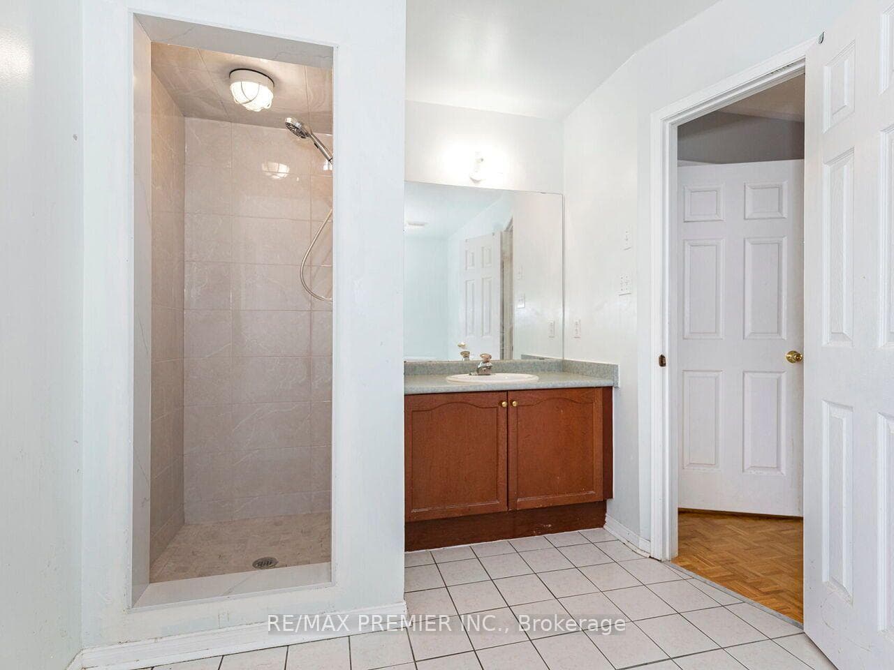32 Stonebriar Drive photo 23