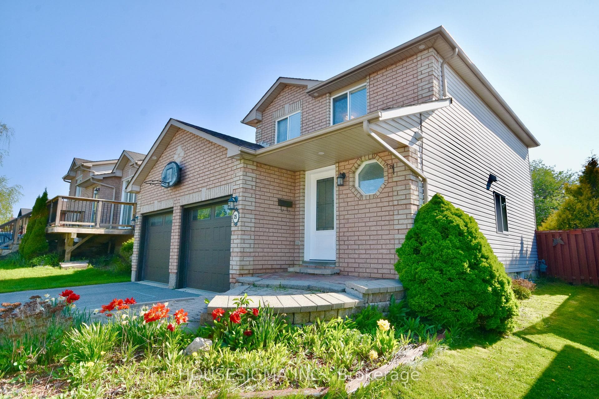 25 Wessenger Drive photo 2