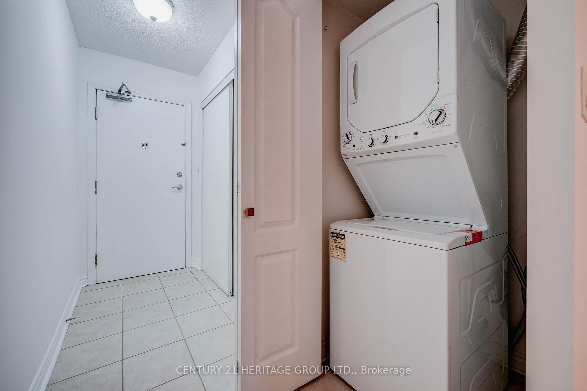 1 Rean Drive Unit 606 photo 24