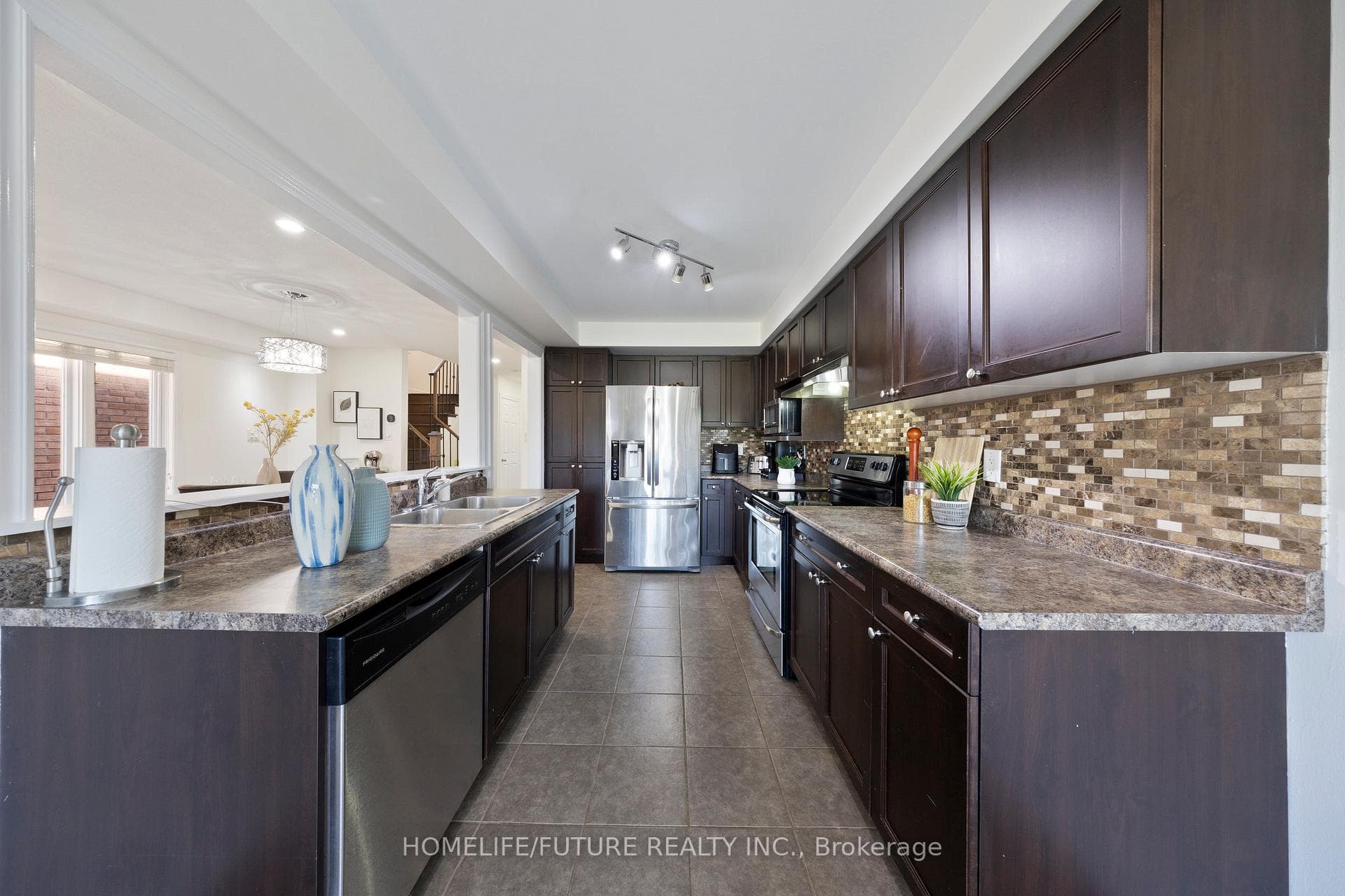 90 Atherton Avenue photo 15