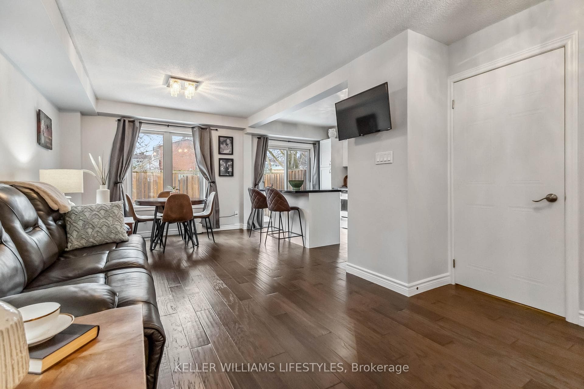 9 Ailsa Place Unit 69 photo 8