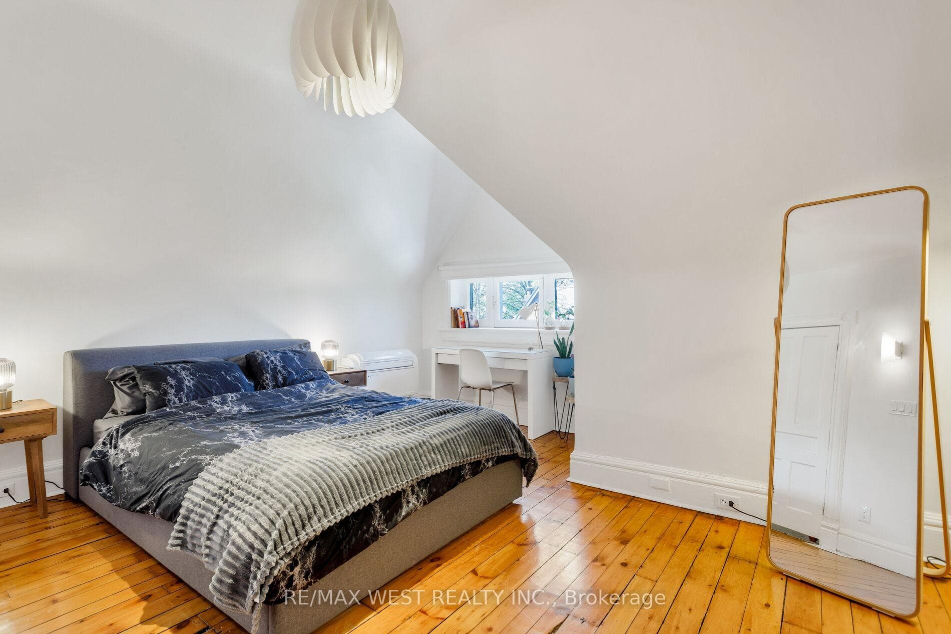 17 Melbourne Avenue Unit Upper photo 26