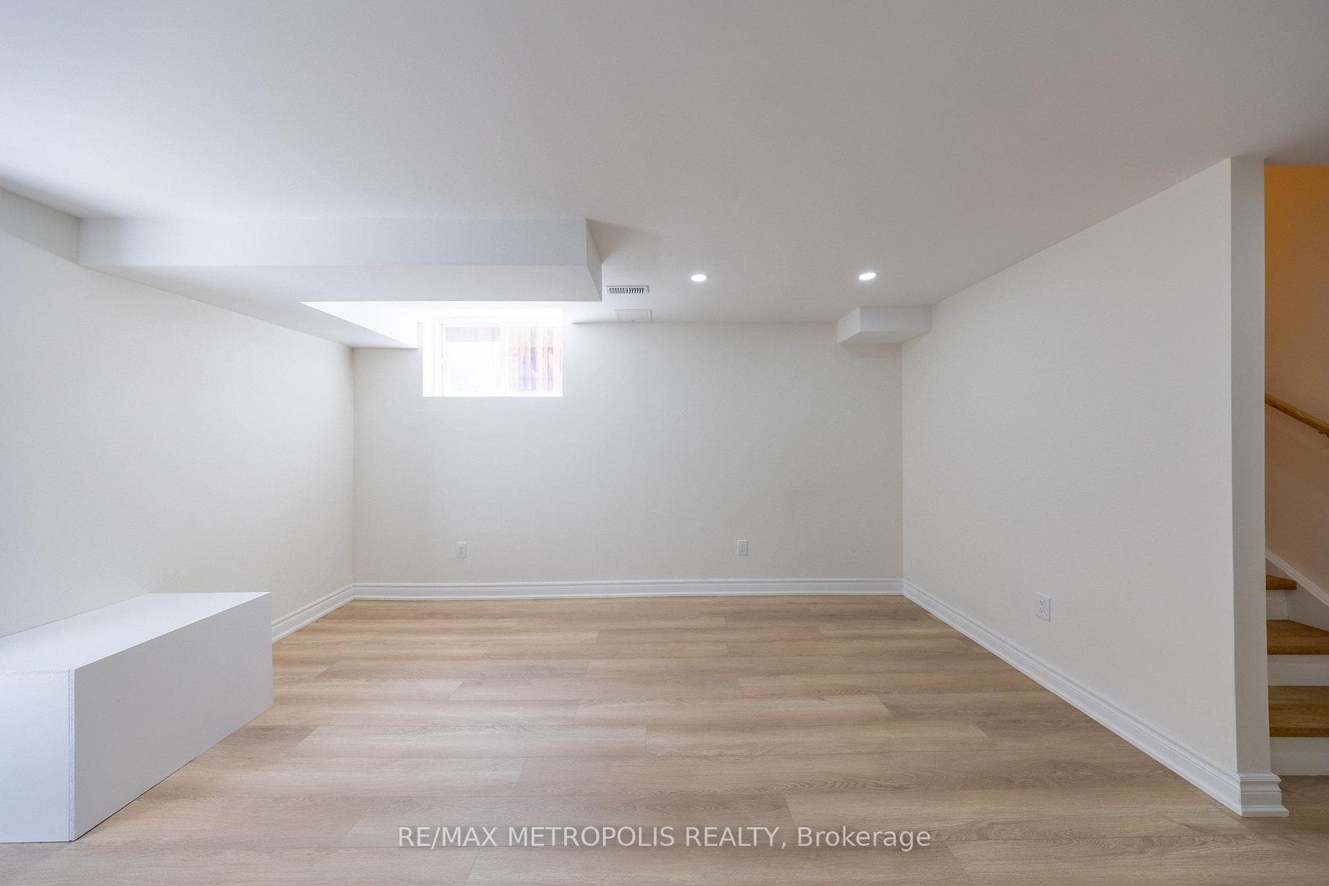23 Gordon Cowling Street Unit BSMT photo 8