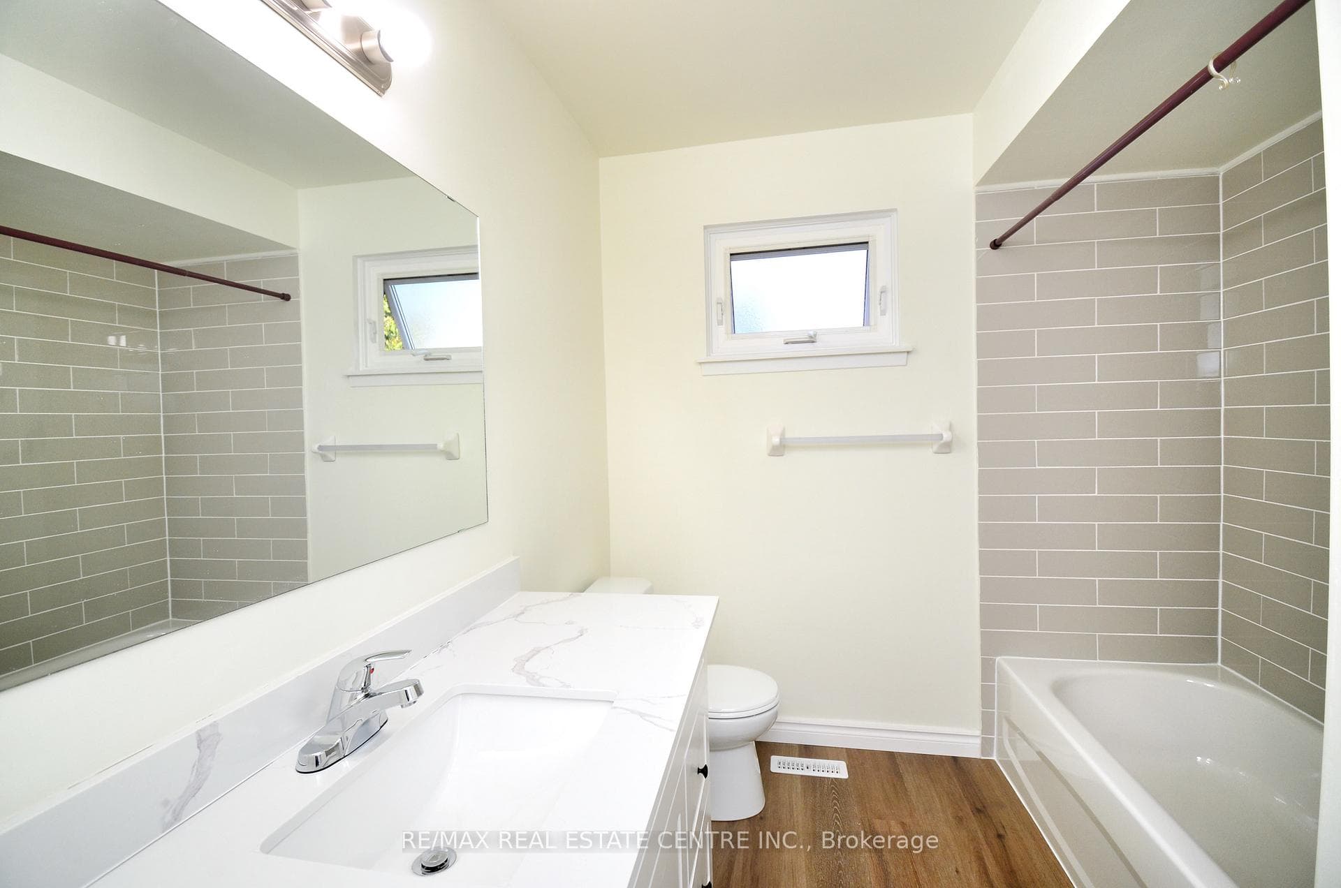 7 Lacewood Crescent photo 15