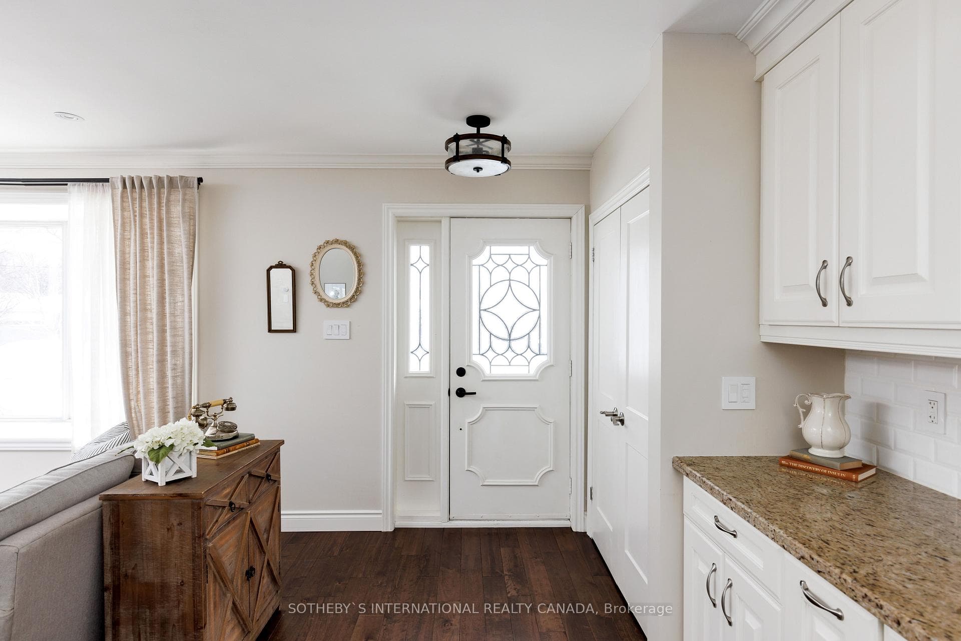 34 Vickson Court photo 2