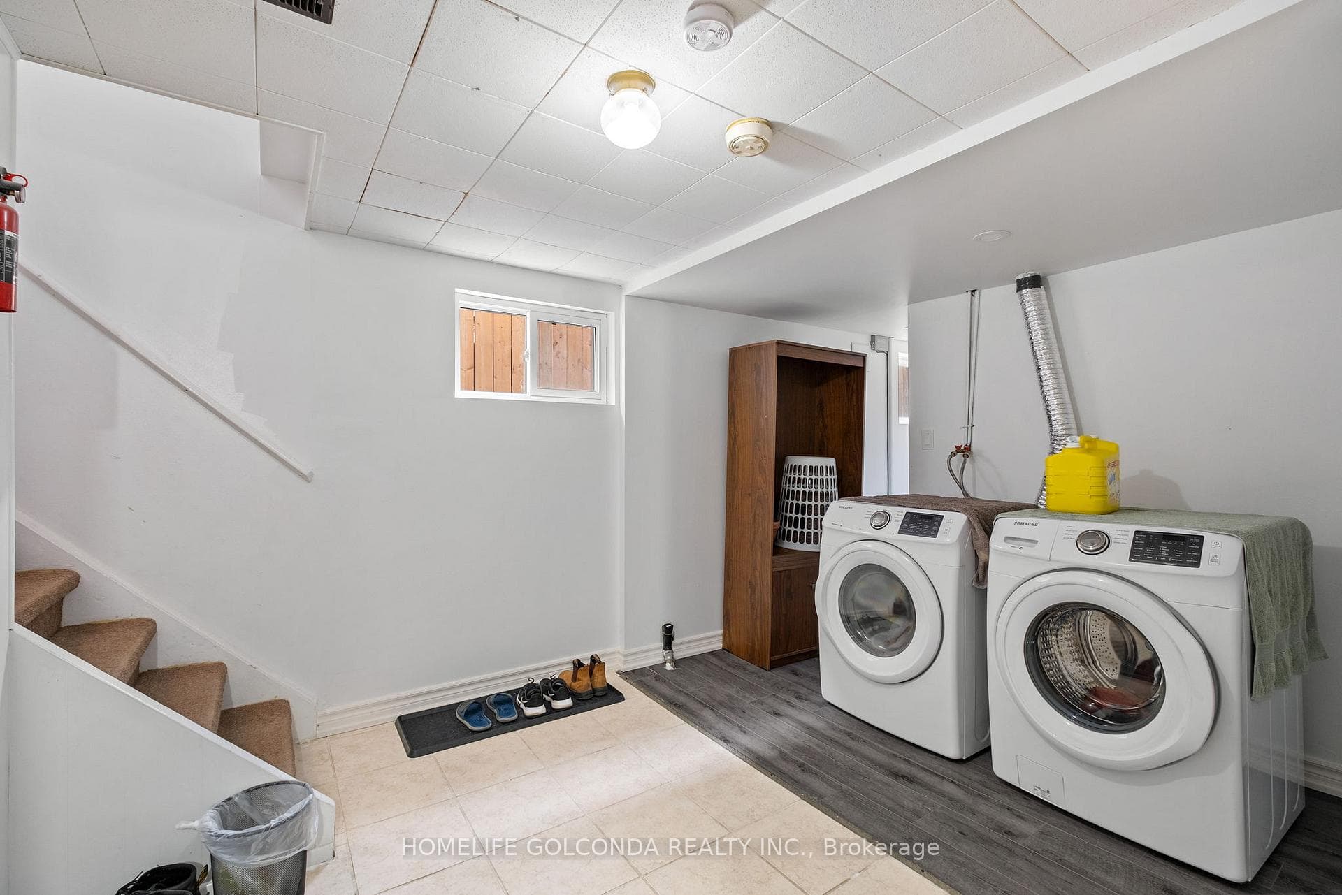 109 Elise Terrace photo 23