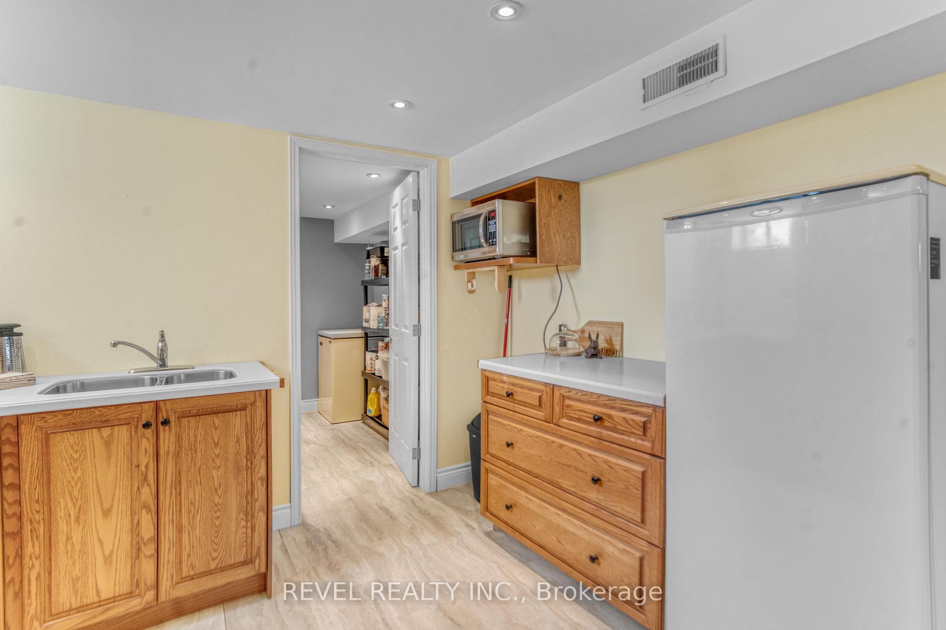 538 Settlers Road photo 20