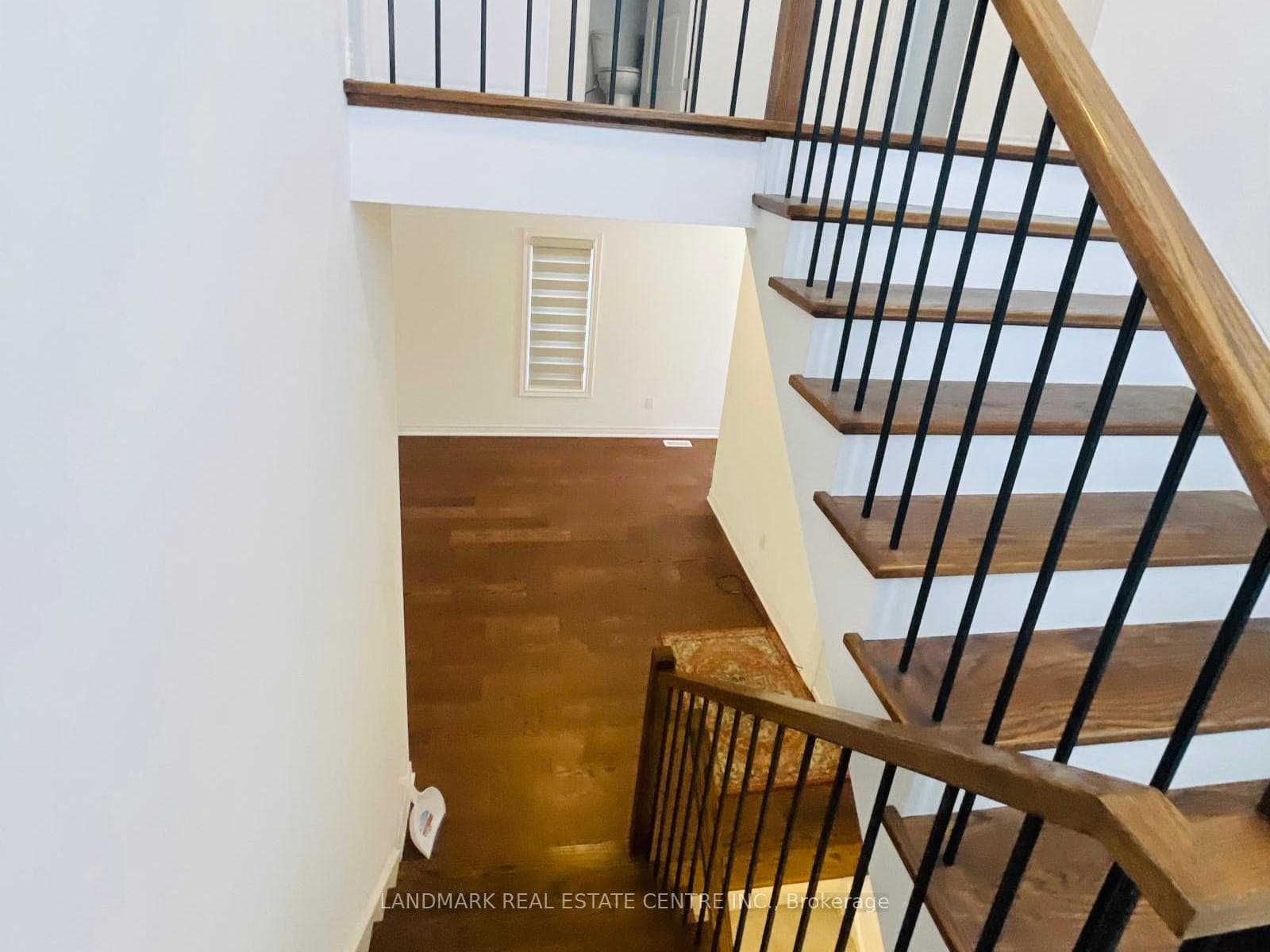 31 Autumn Avenue photo 5