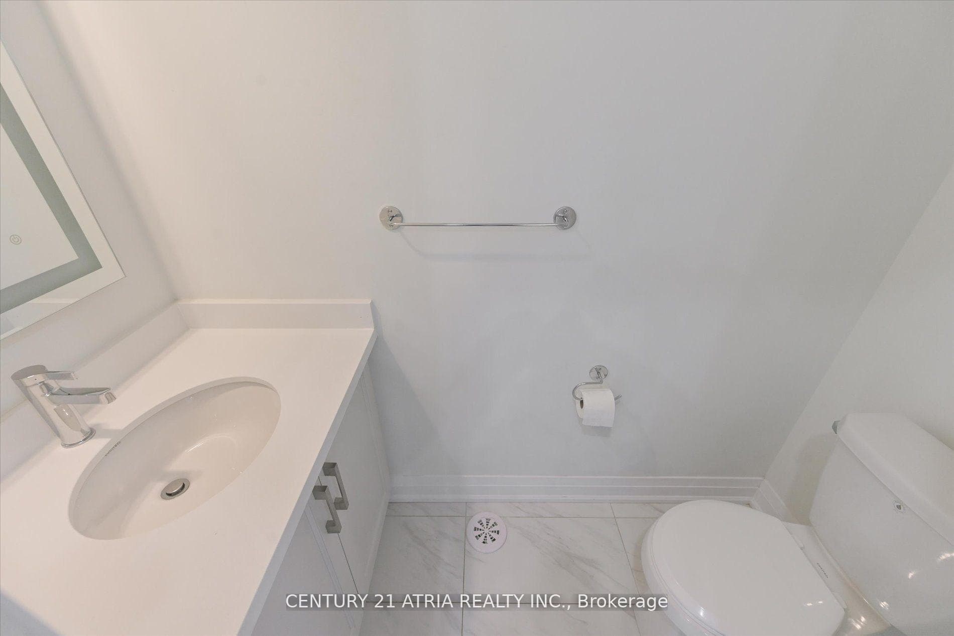 106 Clippers Crescent photo 19