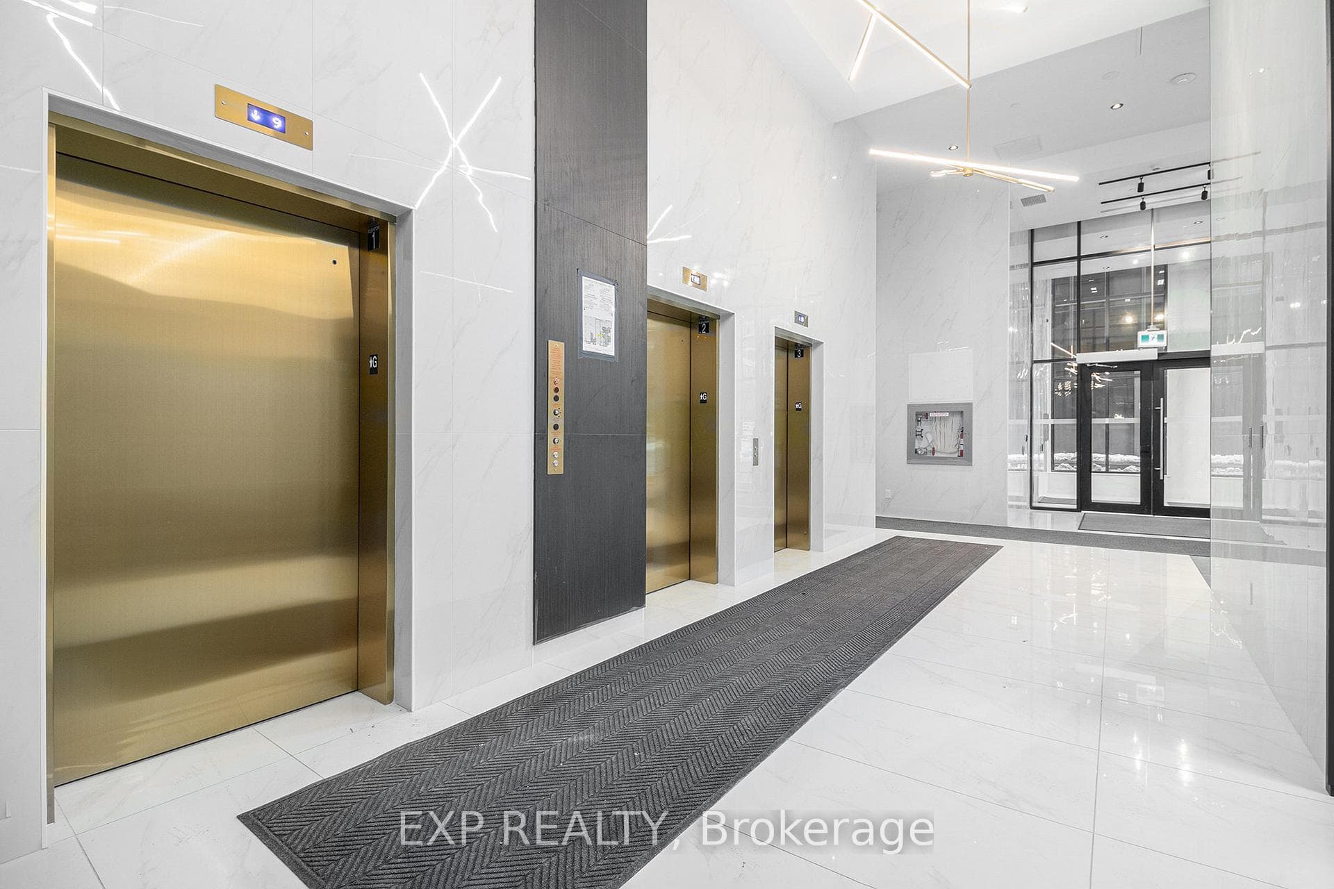 180 George Street Unit 1301 photo 4