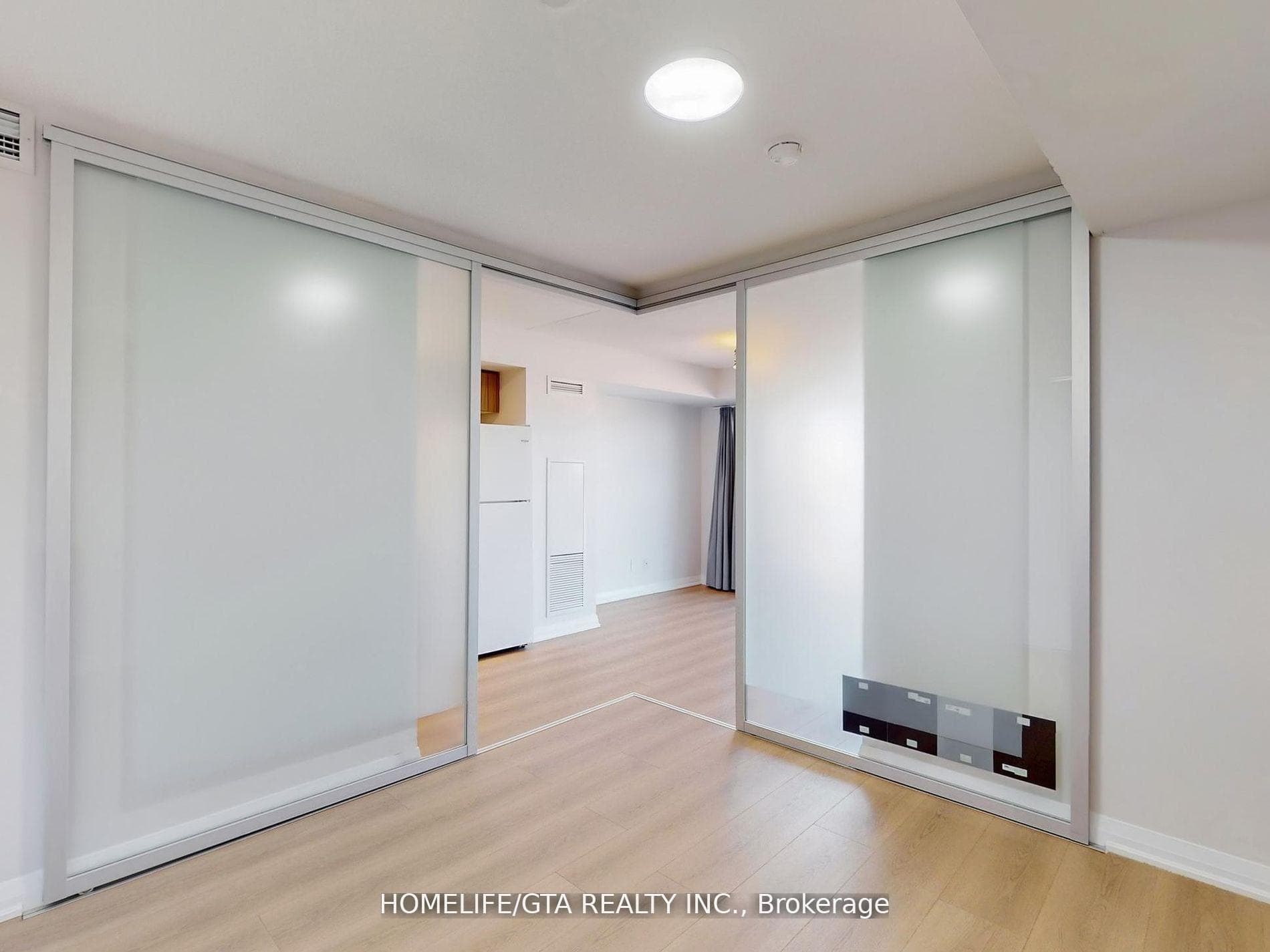 30 Meadowglen Place Unit 417 photo 15