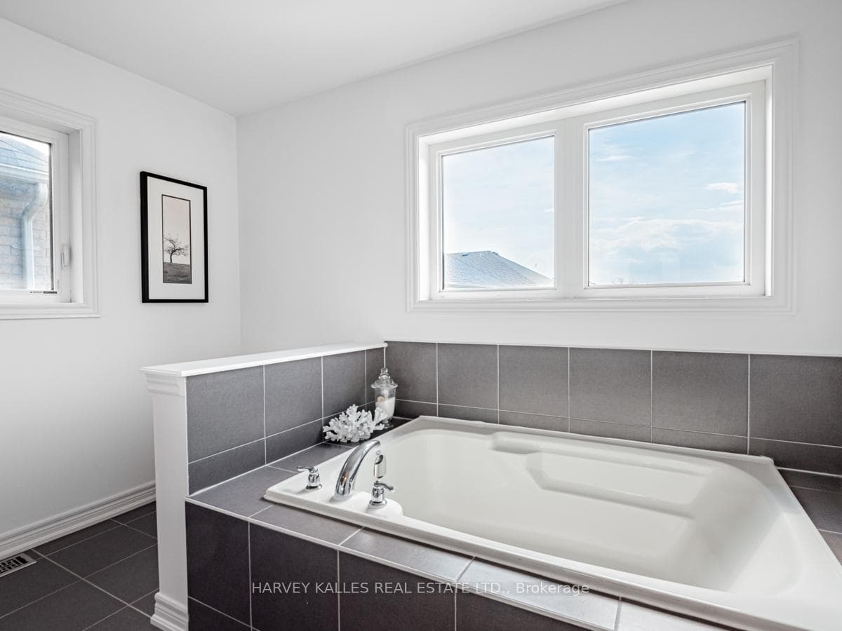 Primary En-Suite