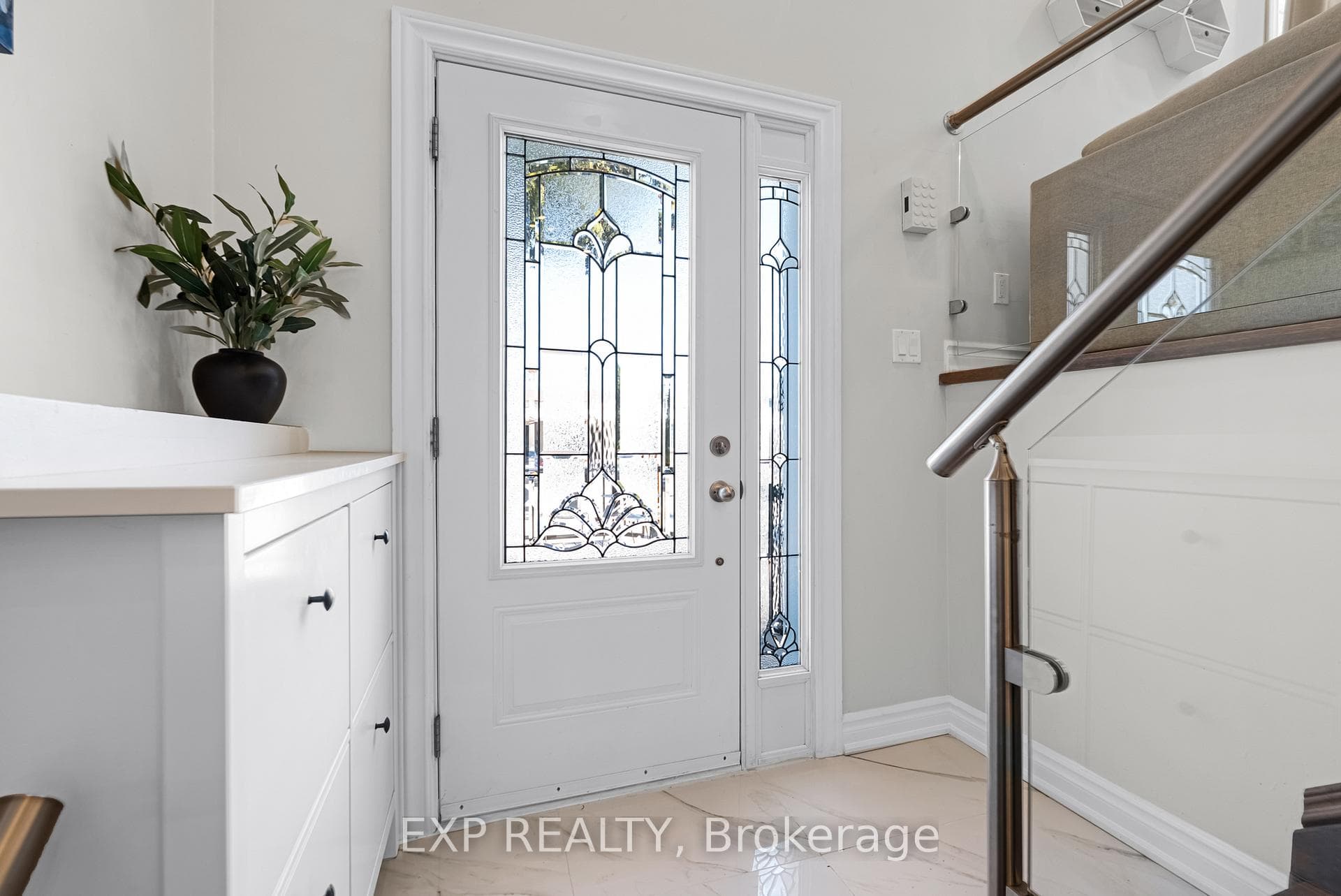20 Longview Drive photo 5