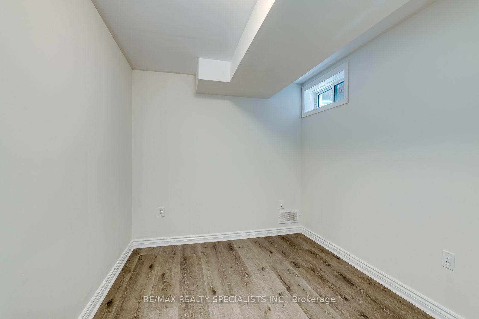 20 Wellman Crescent photo 41