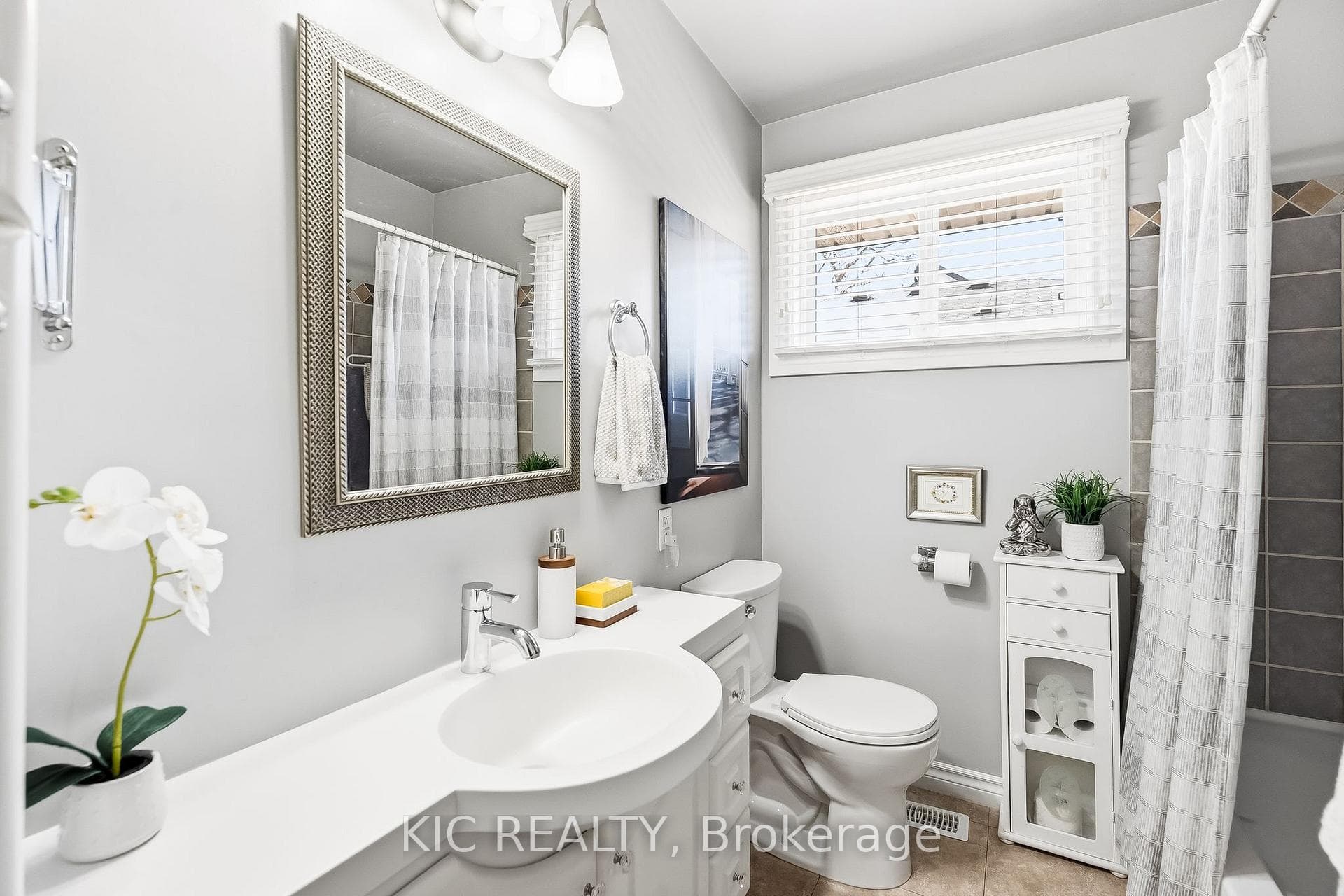 71 Princess Street photo 25