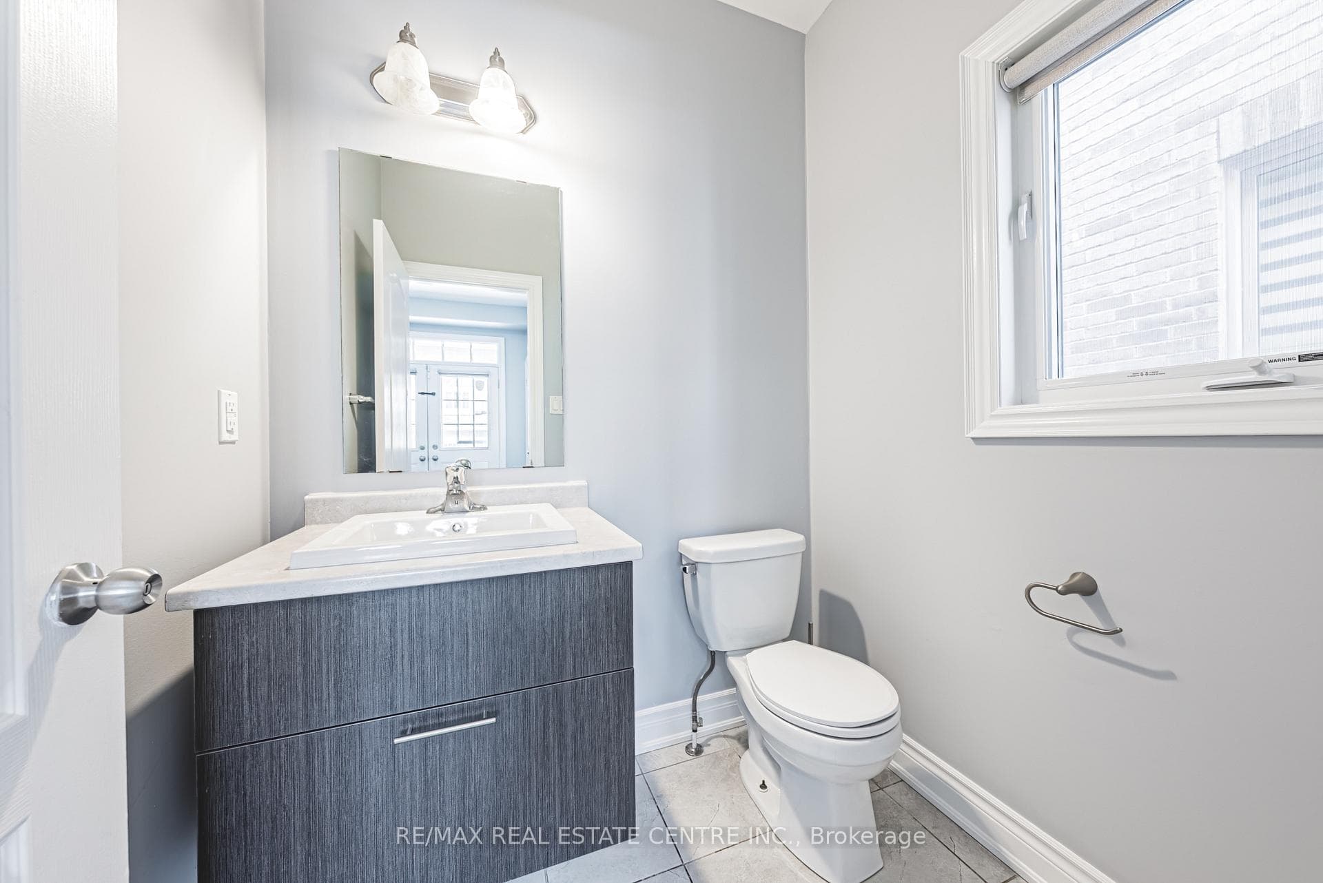 23 Little Britain Crescent photo 6