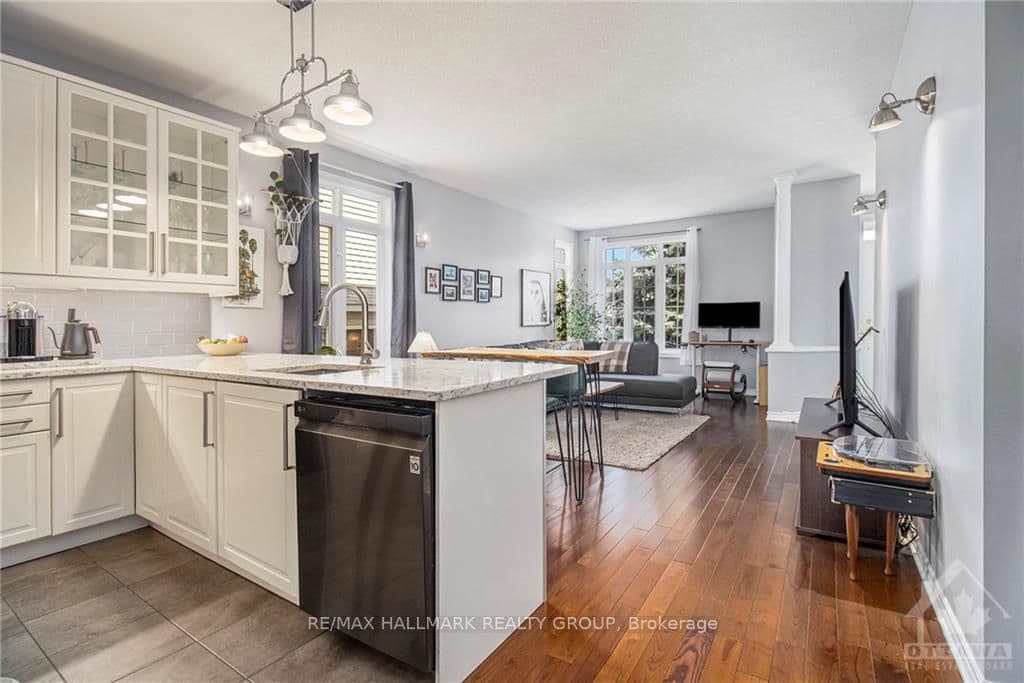 360 ROYAL FERN Way photo 14