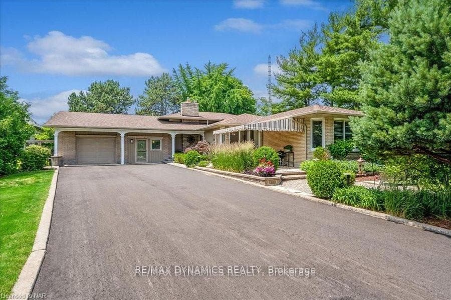 15842 NIAGARA RIVER Parkway photo 3