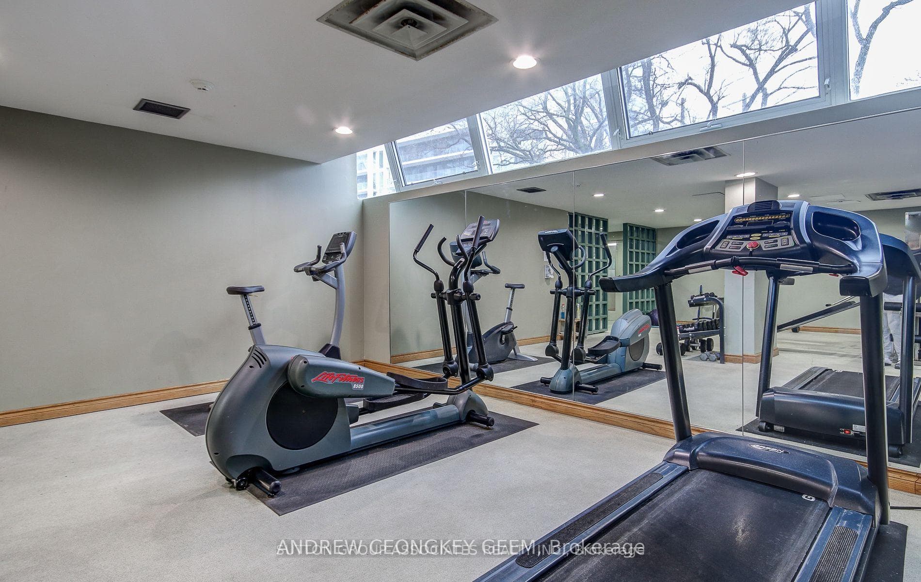 5795 Yonge Street Unit 508 photo 2