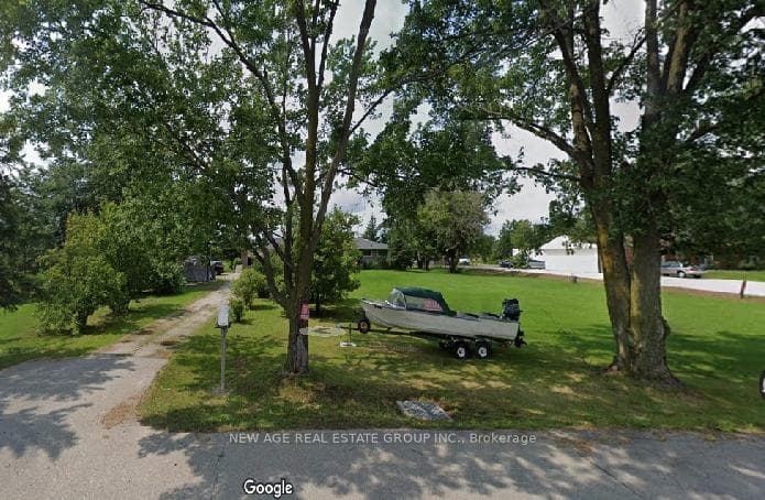 15893 STEELES Avenue photo 1