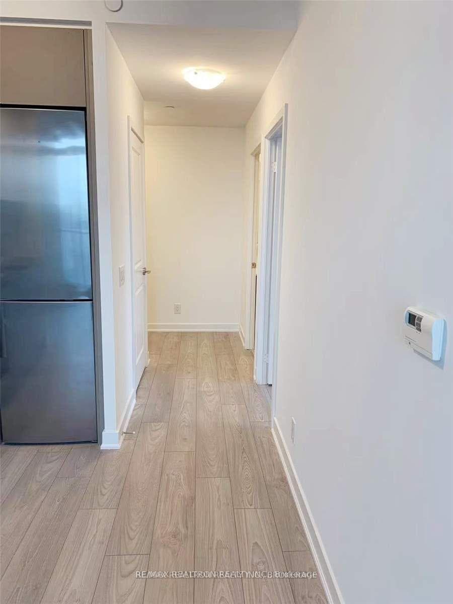 120 Parliament Street Unit 1802 photo 3