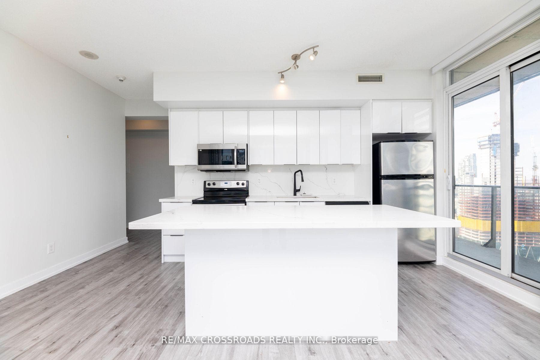 55 Bremner Boulevard Unit 4307 photo 6