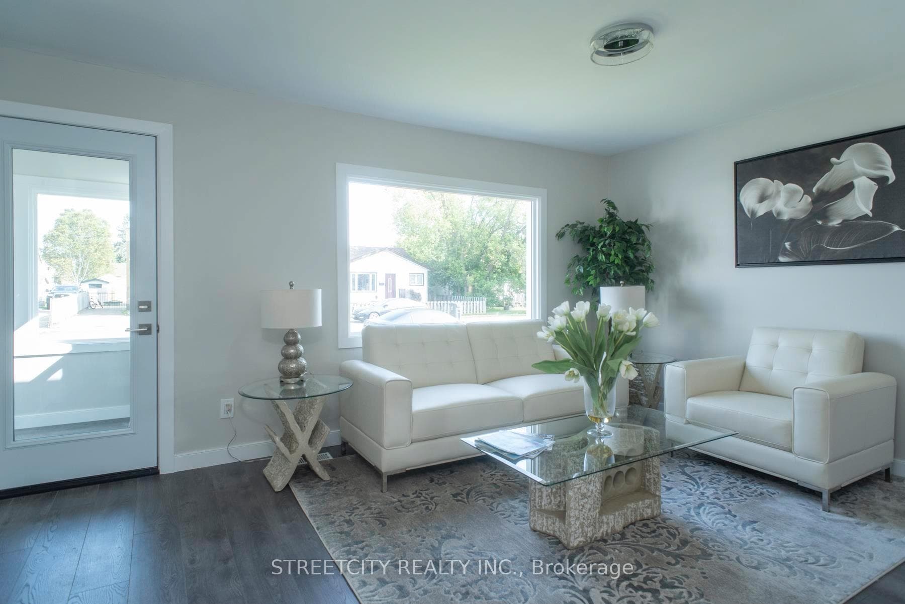 228 Christina Street photo 15