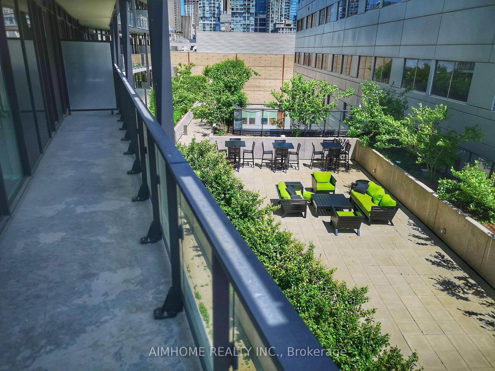125 Peter Street Unit 601 photo 18