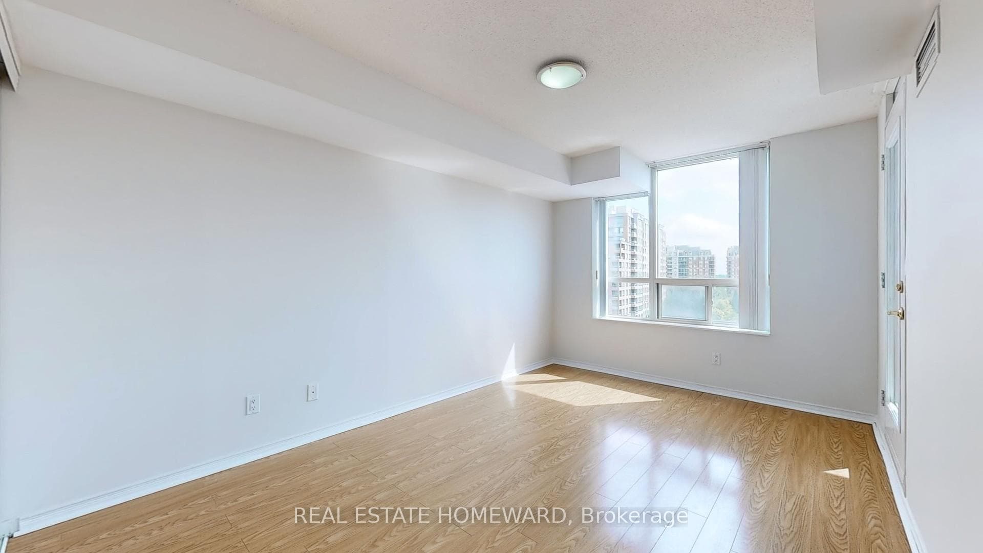 9 Northern Heights Drive Unit 802 photo 17