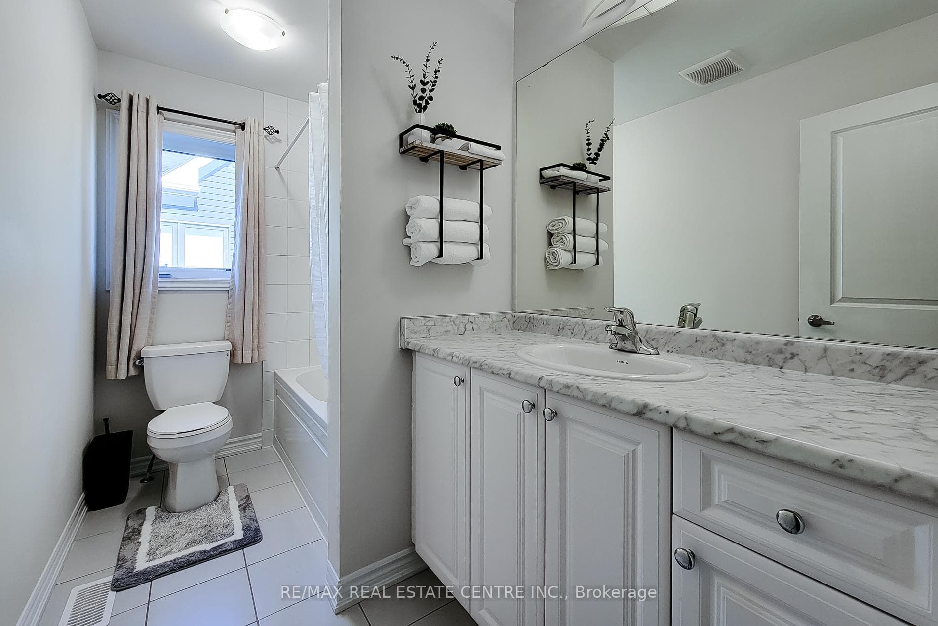 23 Hawick Crescent photo 40
