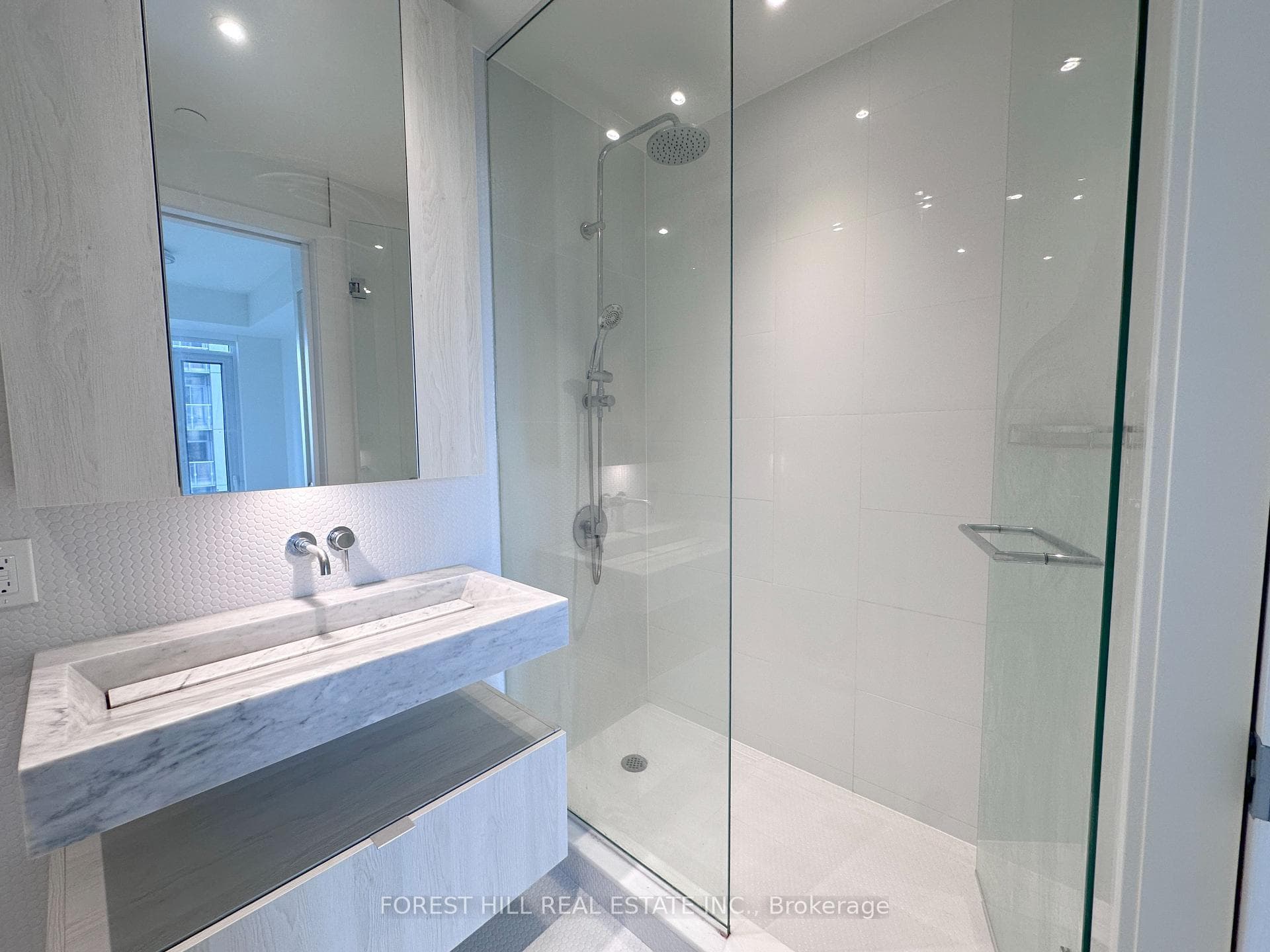 11 Yorkville Avenue Unit 3307 photo 20