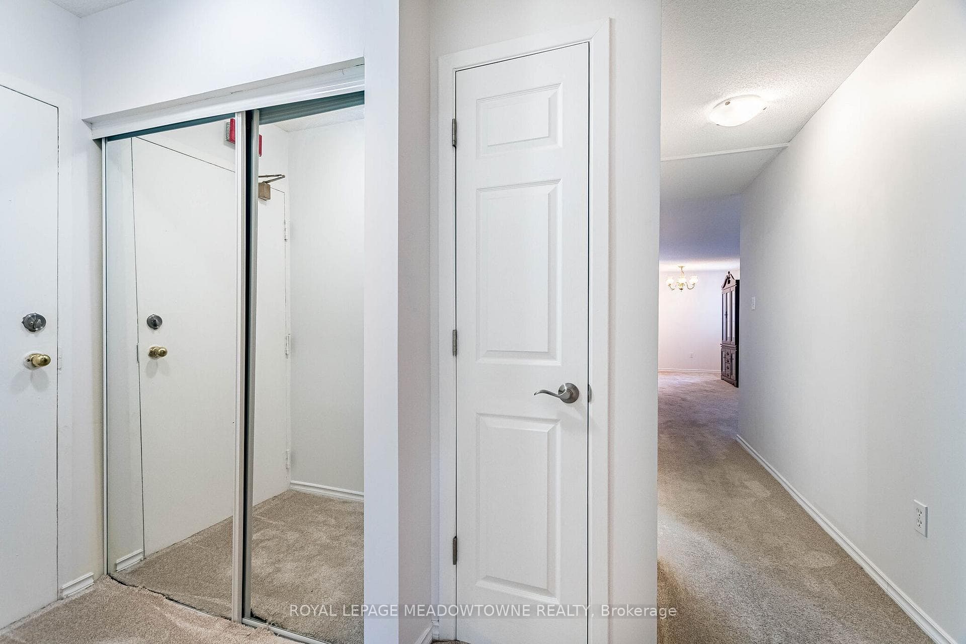 2866 Battleford Road Unit 4A photo 11