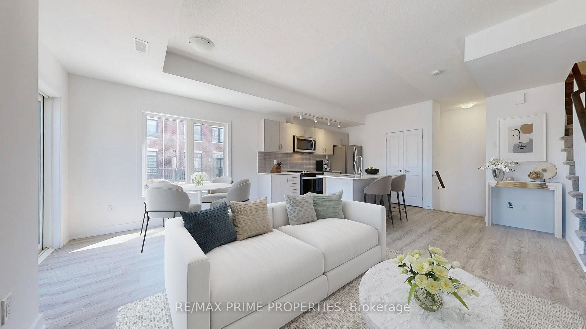 10 Sunbury Lane photo 3