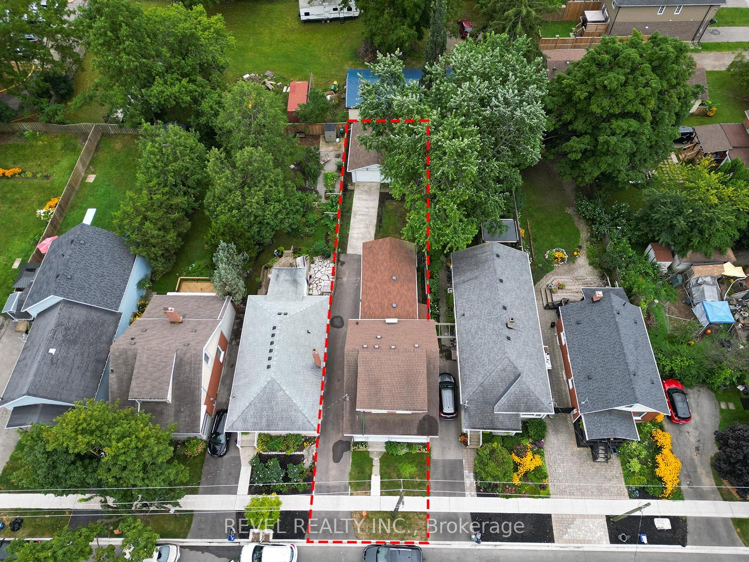 8 Helen Avenue photo 34