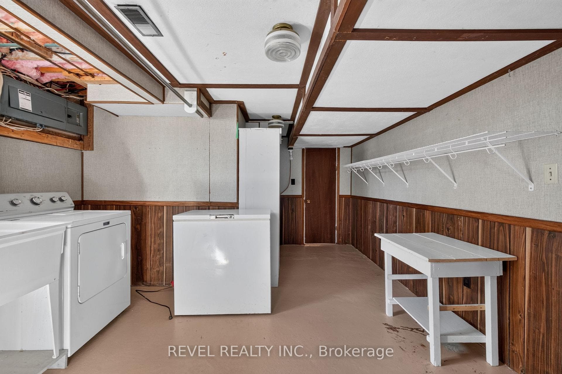 1804 St. Anne Street photo 29