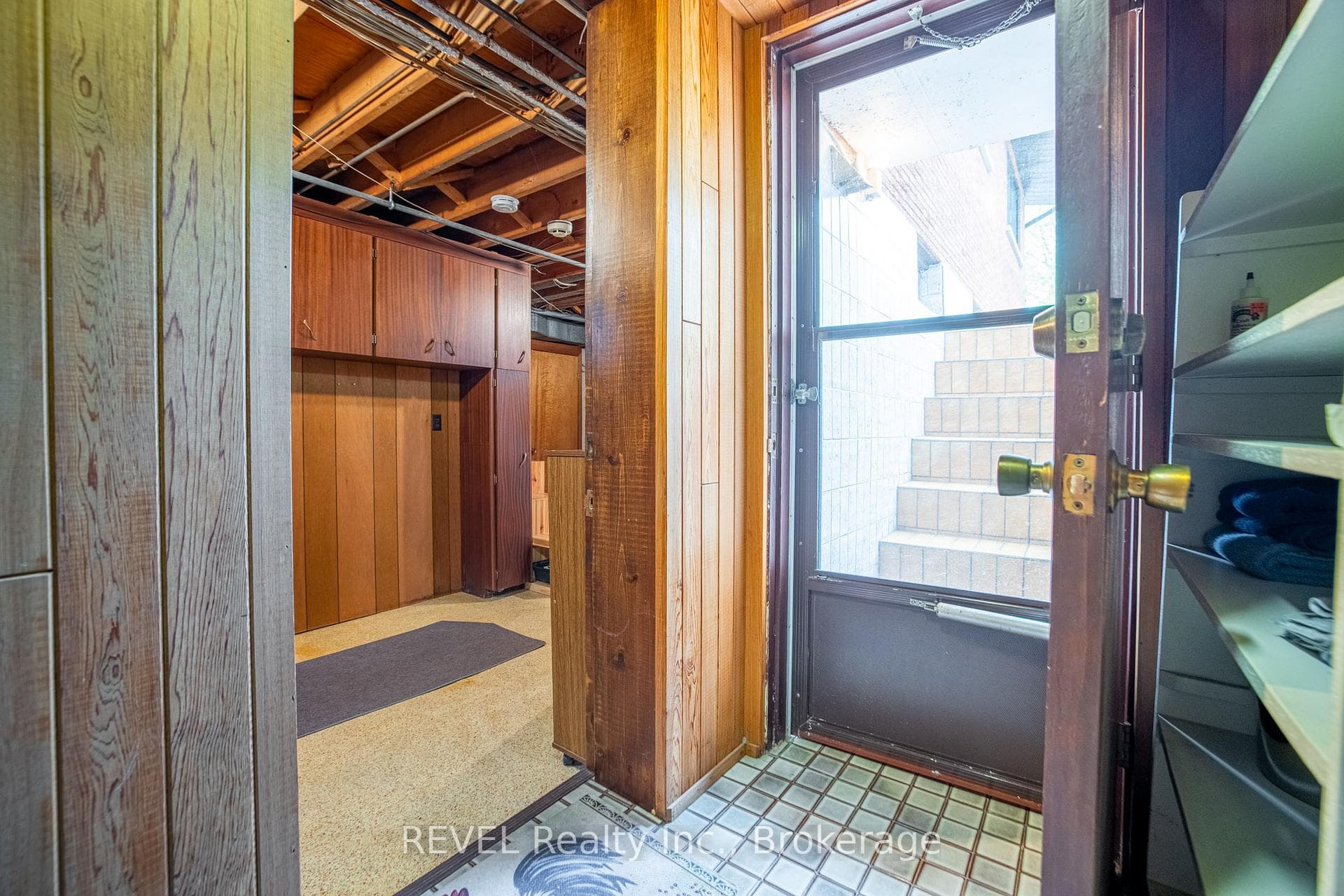 5913 Delaware Street photo 34