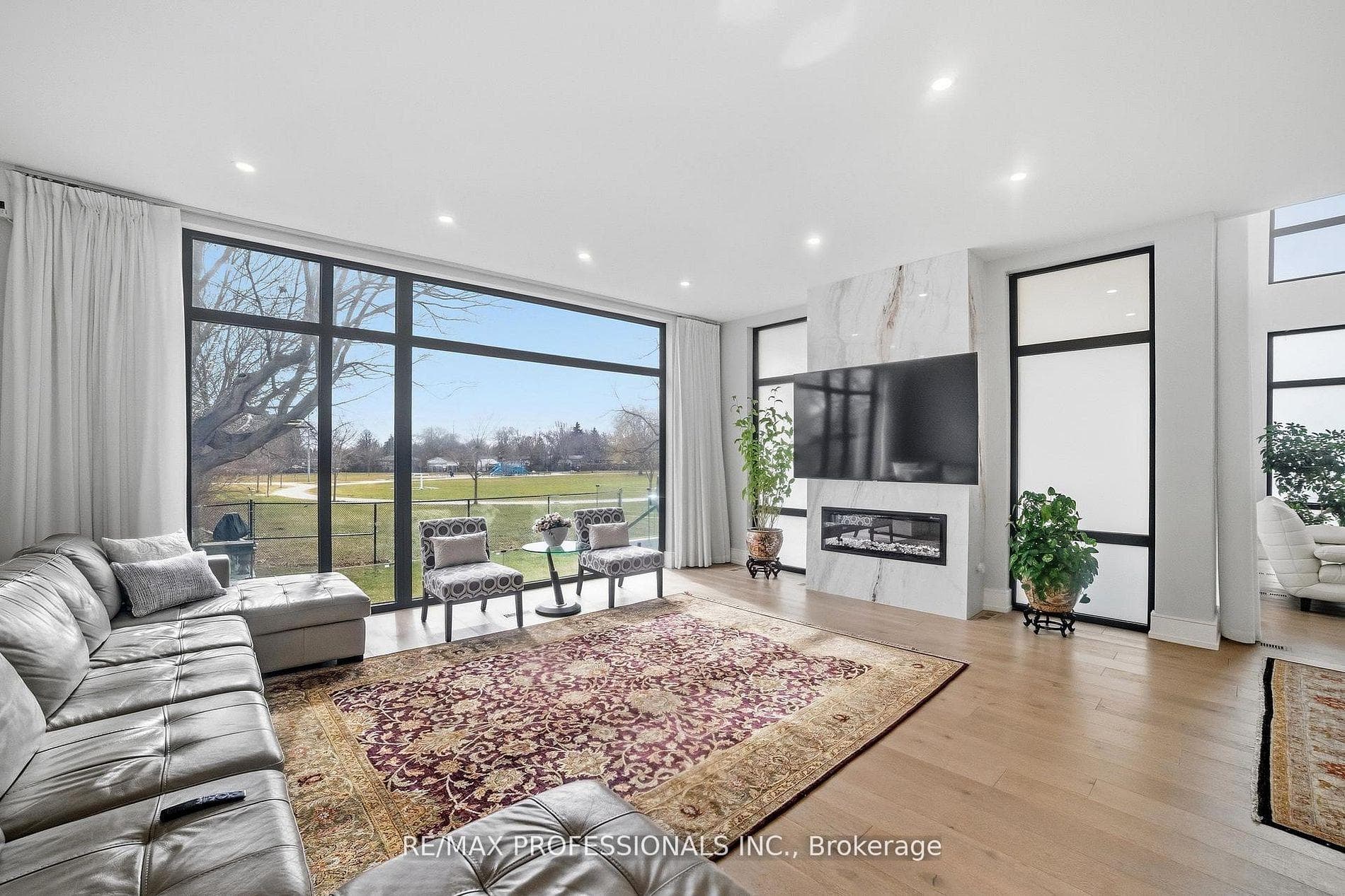 2206 UTLEY Road photo 10